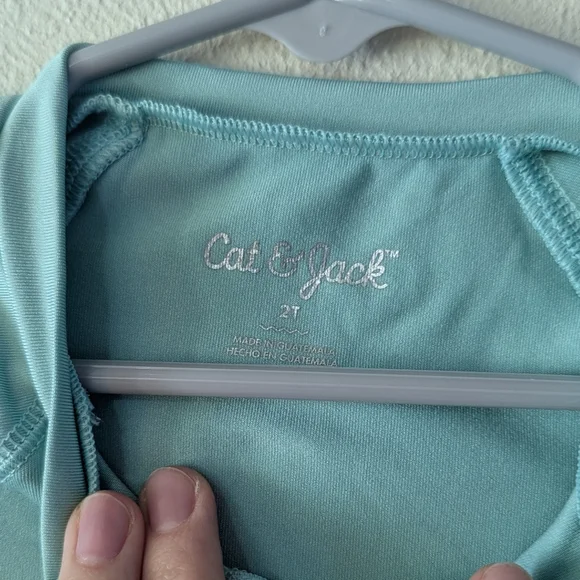 Zip-up Rash Guard - Picture 2 of 3